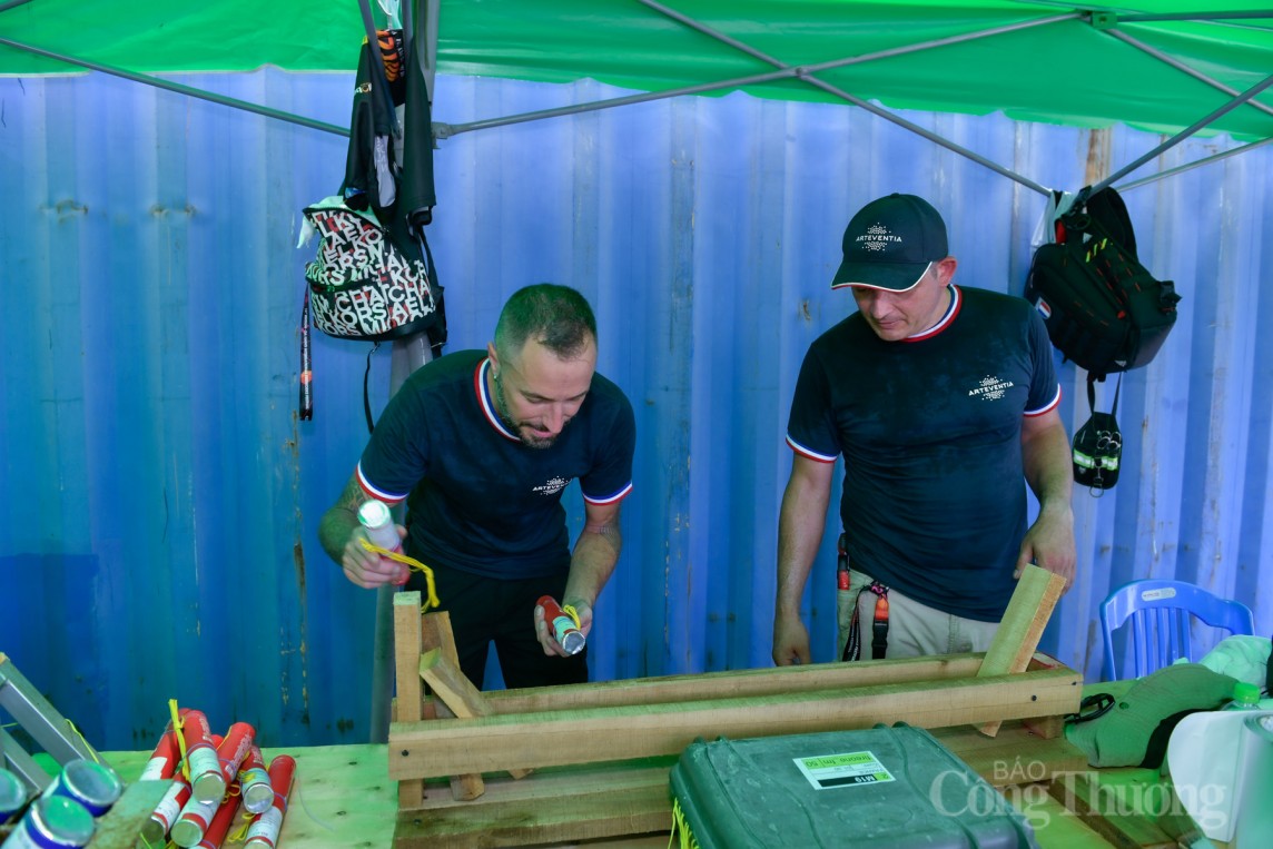 2 đội Việt Nam - Pháp mang gì tới Lễ hội pháo hoa quốc tế Đà Nẵng DIFF 2024? 2 đội Việt Nam Pháp mang gì tới Lễ hội pháo hoa quốc tế Đà Nẵng DIFF 2024?