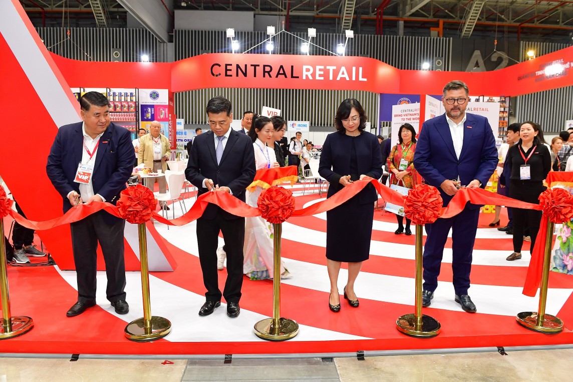 Central Retail Việt Nam phối hợp cùng Bộ Công Thương lần đầu tiên quảng bá tổng thể ngành hàng cà phê Việt Nam ra thế giới Central Retail Việt Nam phối hợp cùng Bộ Công Thương lần đầu tiên quảng bá tổng thể ngành hàng cà phê Việt Nam ra thế giới