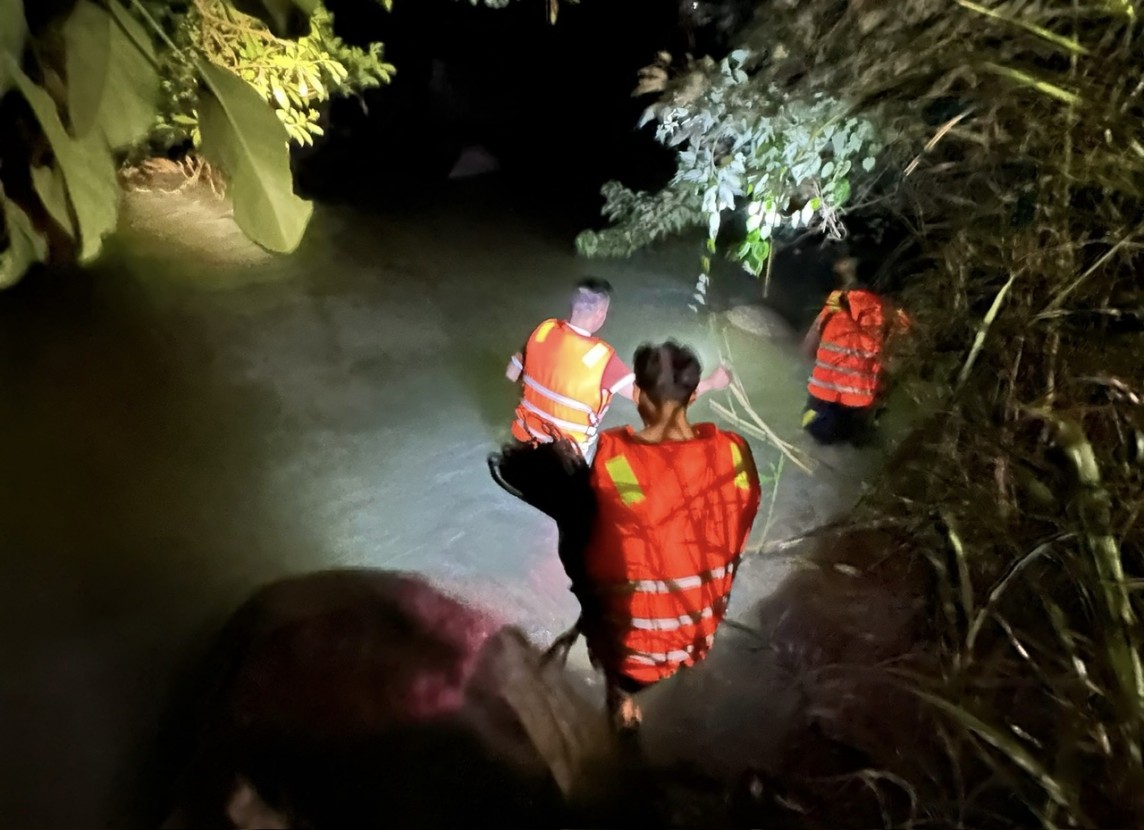 Lâm Đồng: Thông tin Thuỷ điện Đồng Nai 3 xả nước làm nhiều người mắc kẹt là chưa chính xác Lâm Đồng: Thông tin Thuỷ điện Đồng Nai 3 xả nước làm nhiều người mắc kẹt là chưa chính xác
