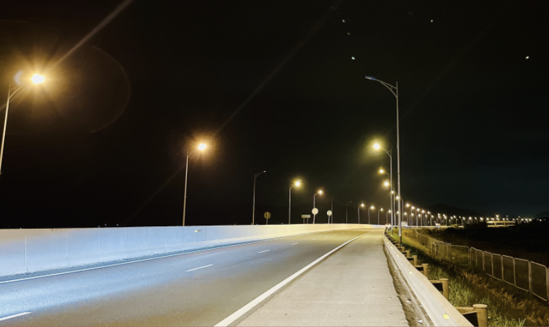 Nhiều nhà hàng, khách sạn ở Quảng Ninh không thực hiện nghiêm chủ trương tiết kiệm điện Nhiều nhà hàng, khách sạn ở Quảng Ninh không thực hiện nghiêm chủ trương tiết kiệm điện