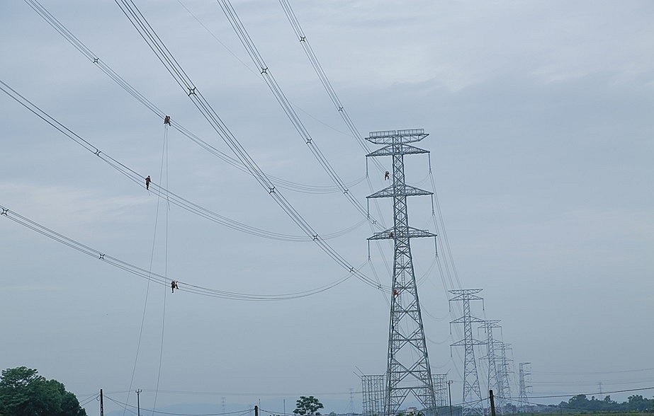 Gói thầu đầu tiên Dự án Đường dây 500 kV mạch 3 tại Thanh Hóa về đích Gói thầu đầu tiên Dự án Đường dây 500 kV mạch 3 tại Thanh Hóa về đích