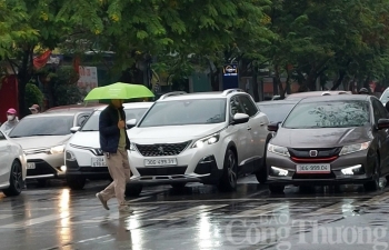 Dự báo thời tiết Hà Nội hôm nay 9/6/2024: Hà Nội có mưa rào và dông, đề phòng lốc sét, gió mạnh