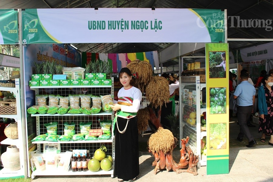 Thanh Hóa thúc đẩy tiêu thụ sản phẩm tiểu thủ công nghiệp Thanh Hóa thúc đẩy tiêu thụ sản phẩm tiểu thủ công nghiệp