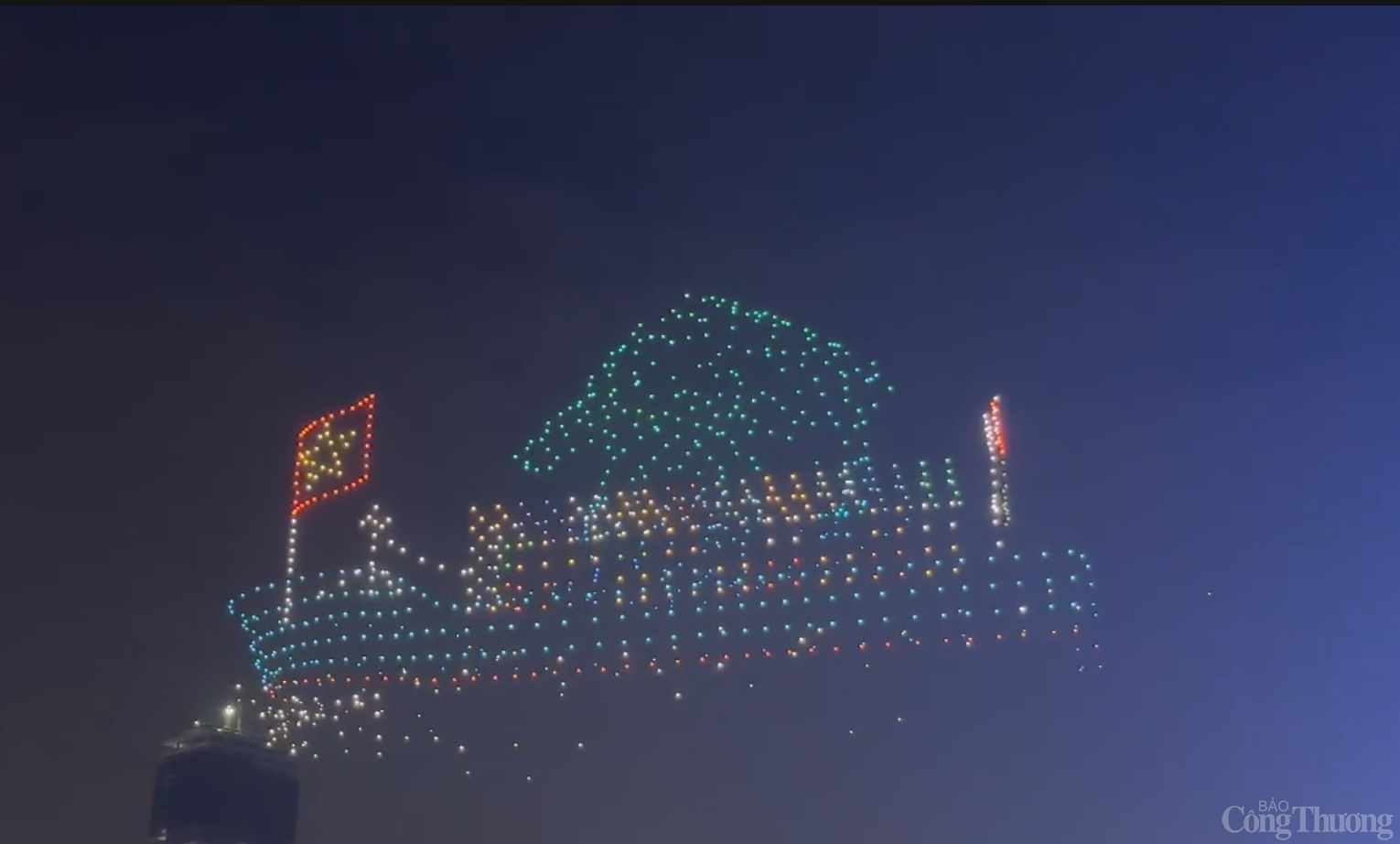 TP. Hồ Chí Minh: Mãn nhãn với màn trình diễn ánh sáng lớn nhất từ trước đến nay