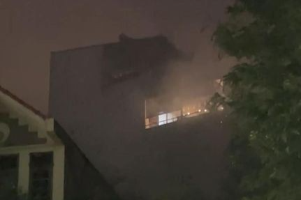 Hỏa hoạn xảy ra nhanh chóng được khống chế. Hỏa hoạn xảy ra nhanh chóng được khống chế.