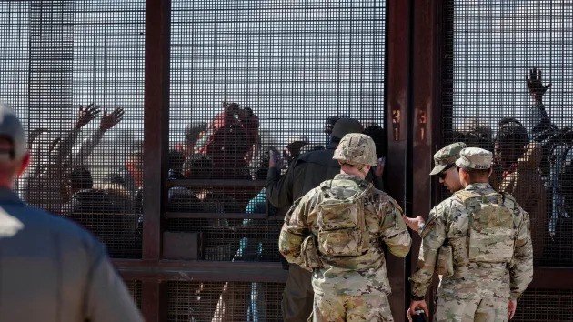 Bầu cử Tổng thống Mỹ 2024: Tổng thống Joe Biden ‘gặp khó’ trước làn sóng nhập cư ồ ạt vào Mỹ Bầu cử Tổng thống Mỹ 2024: Tổng thống Joe Biden ‘gặp khó’ trước làn sóng nhập cư ồ ạt vào Mỹ