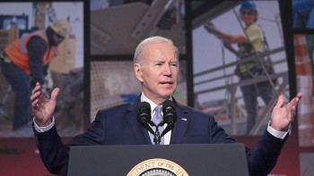 Bầu cử Tổng thống Mỹ 2024: Tổng thống Joe Biden '‘gặp khó’' trước làn sóng nhập cư ồ ạt vào Mỹ