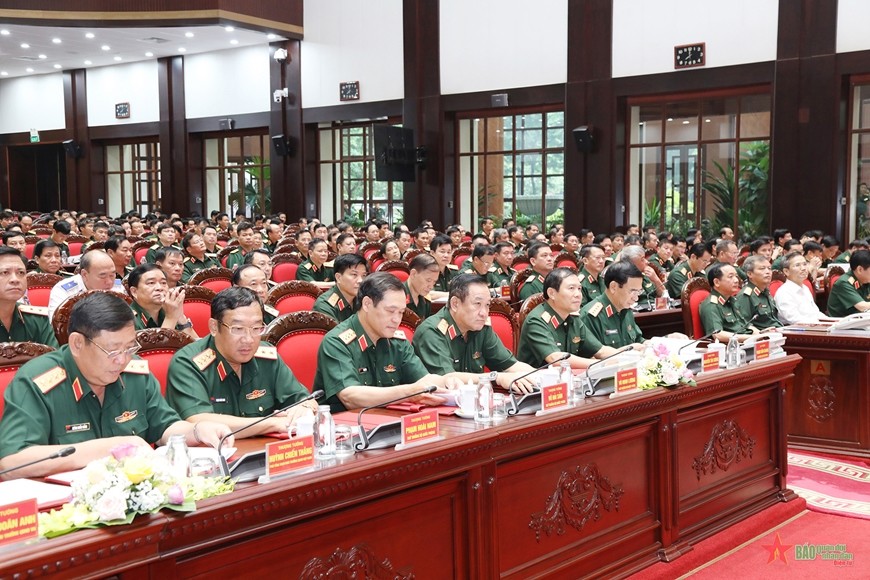 Đẩy nhanh quá trình lập đề nghị và trình Quốc hội thông qua Luật Sĩ quan sửa đổi Đẩy nhanh quá trình lập đề nghị và trình Quốc hội thông qua Luật Sĩ quan sửa đổi