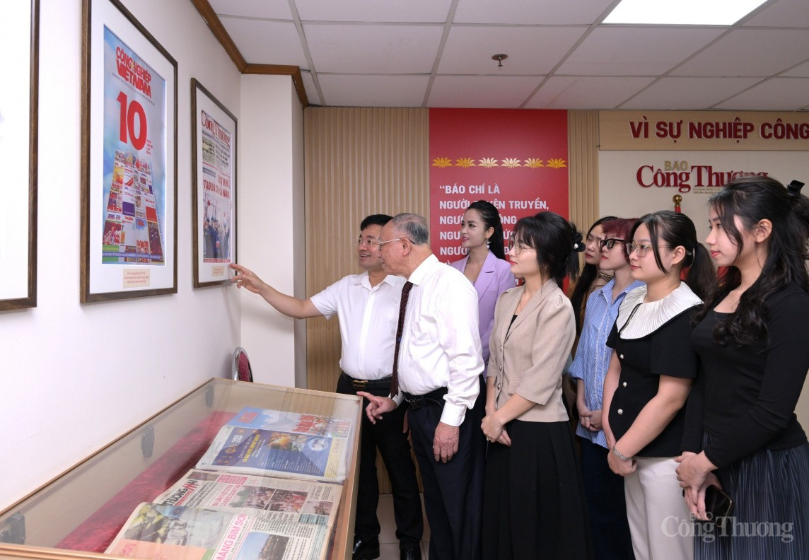 Báo Công Thương: Truyền tải thông tin nhanh nhạy, có tính chuyên nghiệp cao Báo Công Thương: Truyền tải thông tin nhanh nhạy, có tính chuyên nghiệp cao