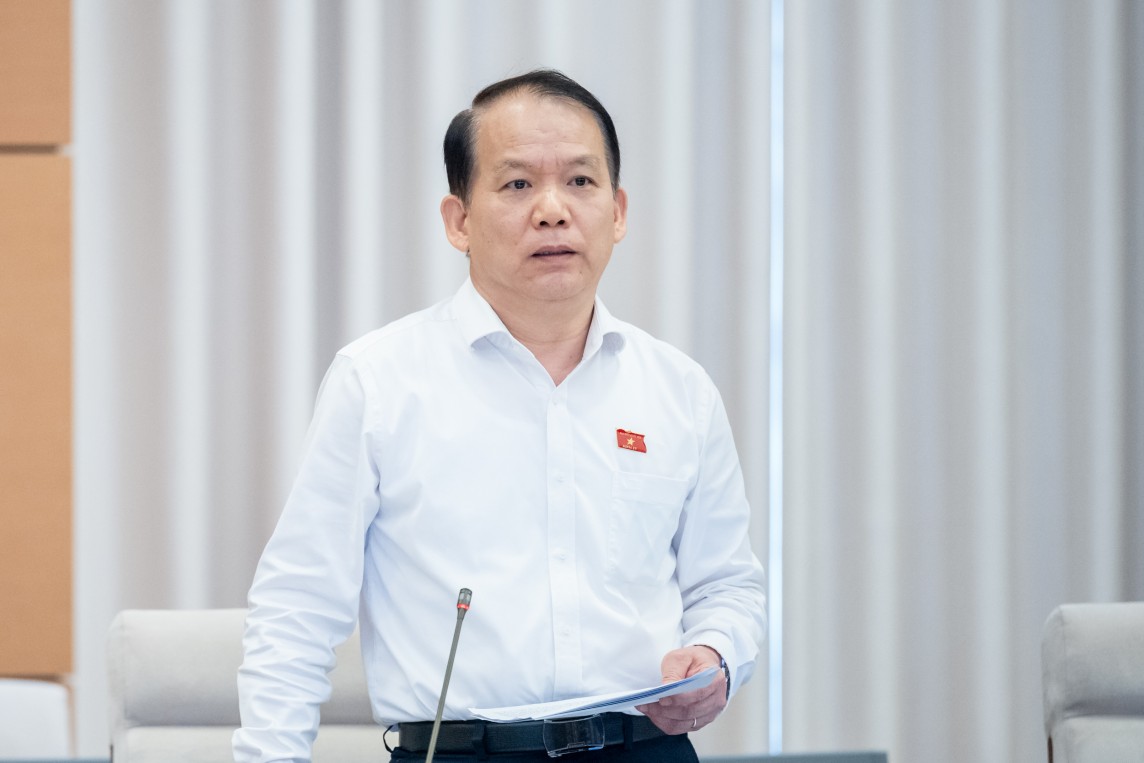 Chủ nhiệm Ủy ban Pháp luật Hoàng Thanh Tùng Chủ nhiệm Ủy ban Pháp luật Hoàng Thanh Tùng