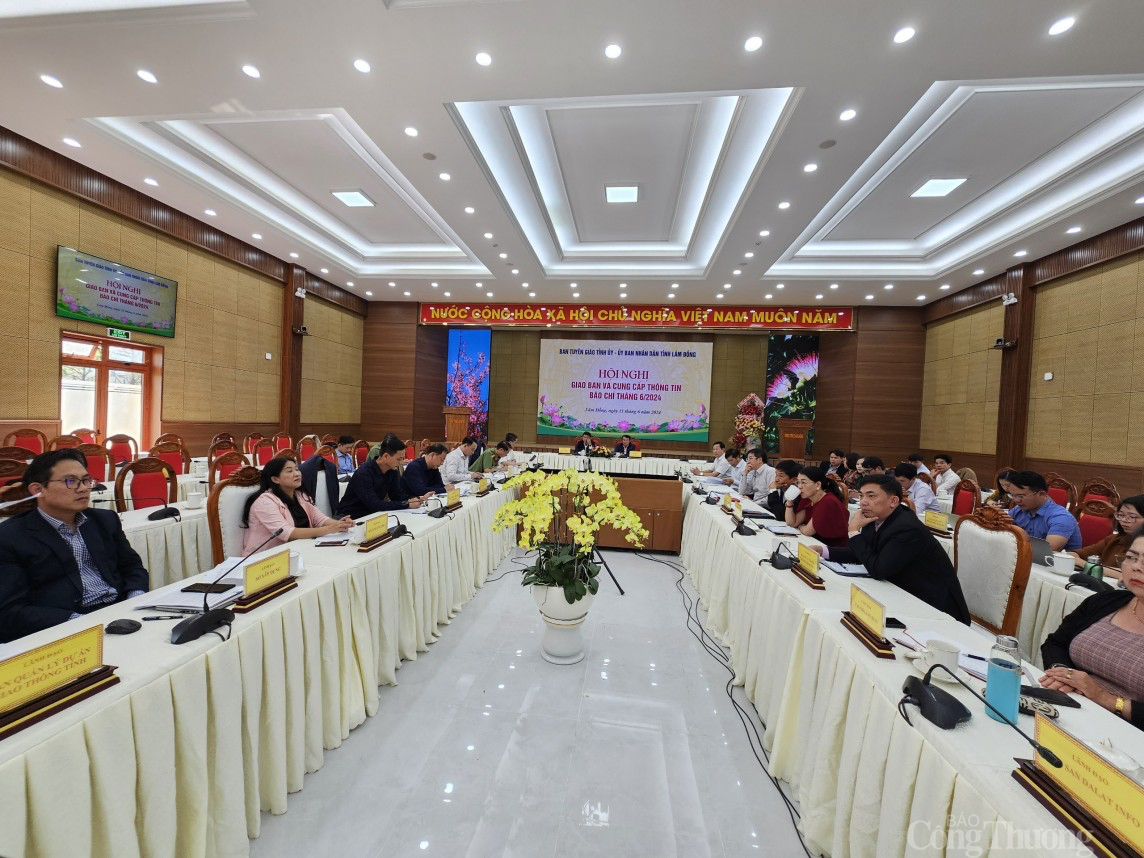 Lâm Đồng họp báo Lâm Đồng họp báo