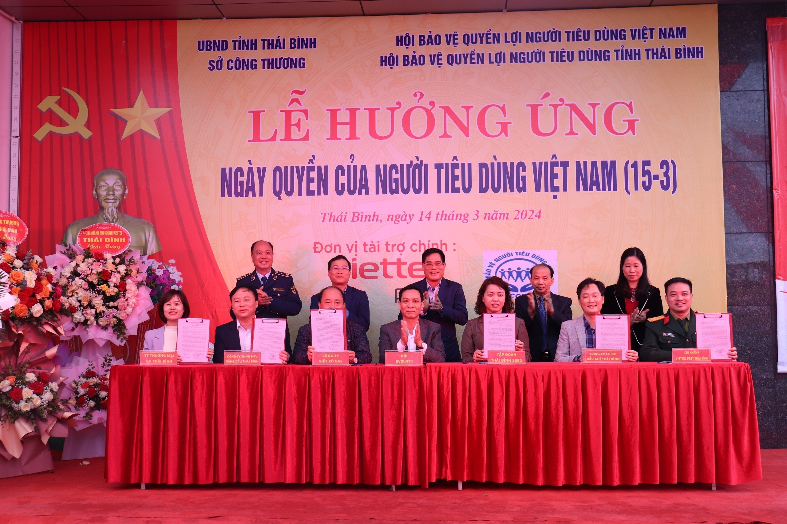 Tăng cường kết nối cung cầu, khai thác tốt thị trường nội địa Tăng cường kết nối cung cầu, khai thác tốt thị trường nội địa