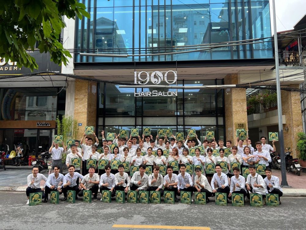 1900 Hair Salon lên tiếng lùm xùm mang gần 700 bộ tóc hiến tặng đi bán 1900 Hair Salon lên tiếng lùm xùm mang gần 700 bộ tóc hiến tặng đi bán