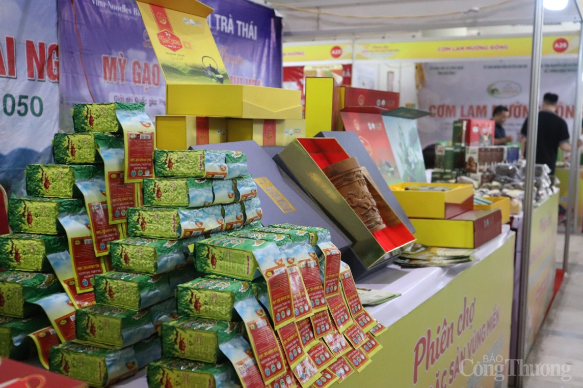 Phiên chợ nông sản, đặc sản vùng miền 2024: Đẩy mạnh xúc tiến thương mại sản phẩm qua kênh thương mại điện tử Phiên chợ nông sản, đặc sản vùng miền 2024: Đẩy mạnh xúc tiến thương mại sản phẩm qua kênh thương mại điện tử