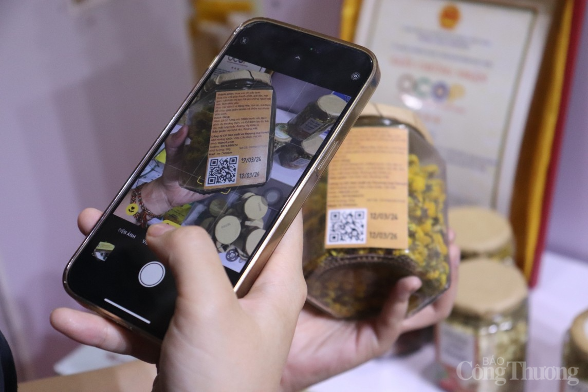 Phiên chợ nông sản, đặc sản vùng miền 2024: Đẩy mạnh xúc tiến thương mại sản phẩm qua kênh thương mại điện tử Phiên chợ nông sản, đặc sản vùng miền 2024: Đẩy mạnh xúc tiến thương mại sản phẩm qua kênh thương mại điện tử