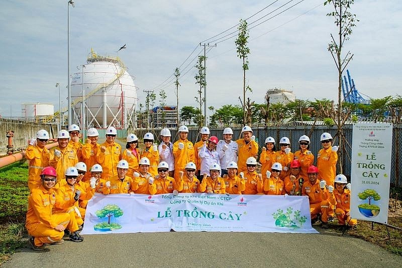 Lễ trồng cây tại Dự án Bồn chứa LPG Thị Vải Lễ trồng cây tại Dự án Bồn chứa LPG Thị Vải