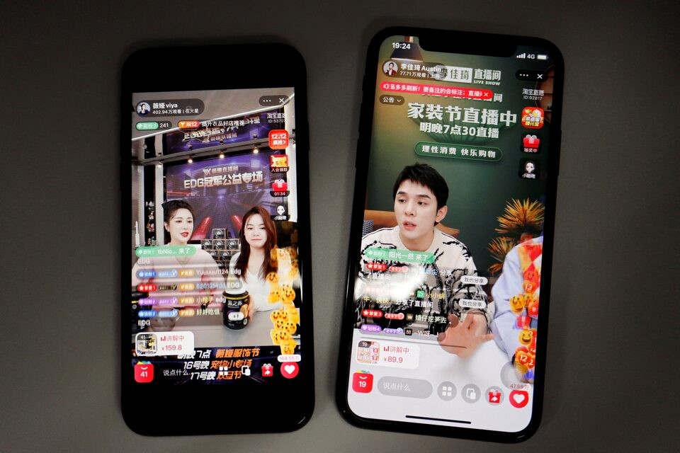 Bất ngờ với cách Trung Quốc quản lý livestream bán hàng thu về 690 tỷ USD/năm Bất ngờ với cách Trung Quốc quản lý livestream bán hàng thu về 690 tỷ USD/năm