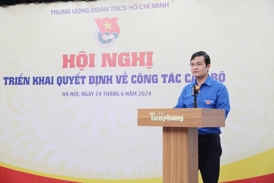 Nhà báo Phùng Công Sưởng làm Tổng Biên tập Báo Tiền Phong