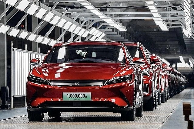 Các nhà sản xuất ô tô Trung Quốc lần đầu tiên vượt qua đối thủ Mỹ về doanh số bán hàng Các nhà sản xuất ô tô Trung Quốc lần đầu tiên vượt qua đối thủ Mỹ về doanh số bán hàng