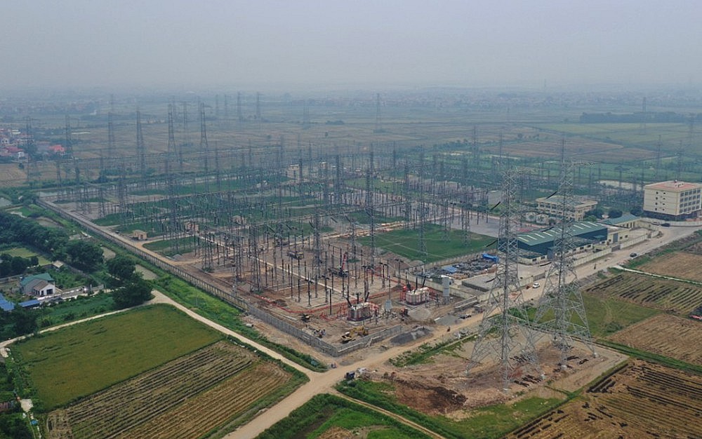 Hoàn thành đóng điện hạng mục thứ 2 đường dây 500kV mạch 3 Hoàn thành đóng điện hạng mục thứ 2 đường dây 500kV mạch 3