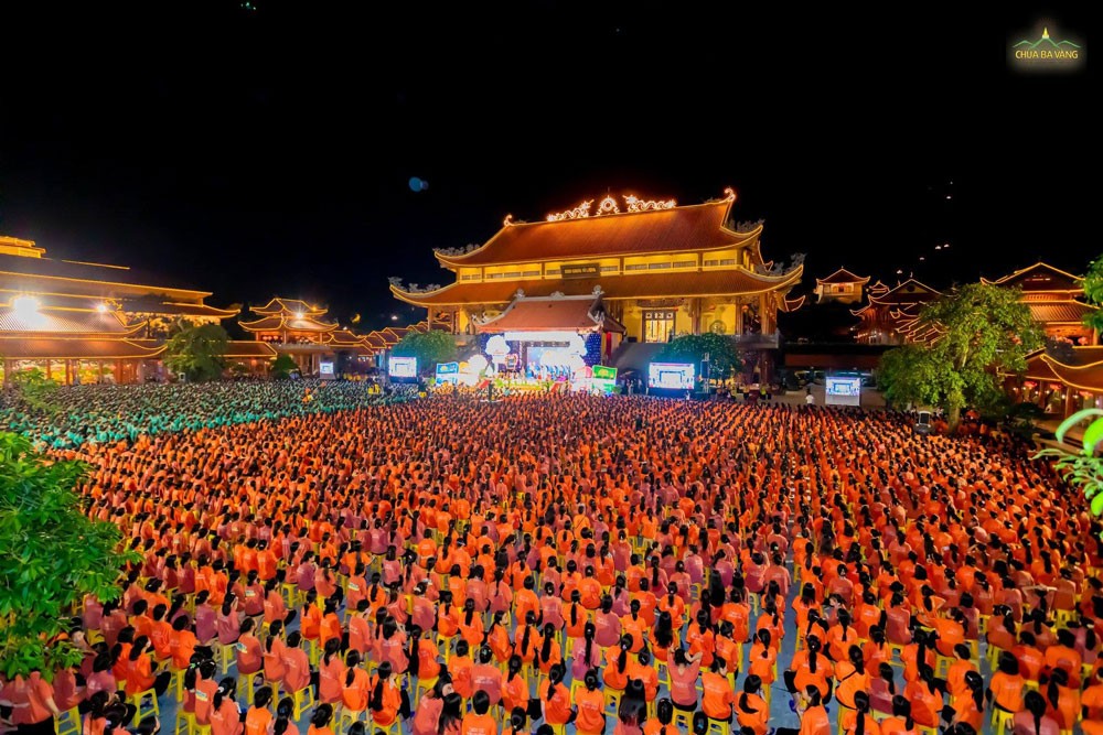 Khóa tu mùa hè chùa Ba Vàng: Học sinh được giáo dục bằng câu chuyện “hoang đường” từ 14 kiếp trước