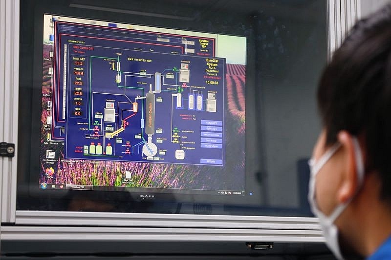 Phòng thí nghiệm hiện đại nhất khu vực châu Á - Thái Bình Dương bên trong NMLD Dung Quất Phòng thí nghiệm hiện đại nhất khu vực châu Á - Thái Bình Dương bên trong NMLD Dung Quất