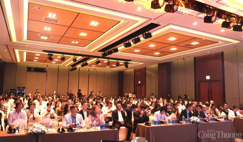 Giúp doanh nghiệp vươn tầm quốc tế thông qua thương mại điện tử Giúp doanh nghiệp vươn tầm quốc tế thông qua thương mại điện tử