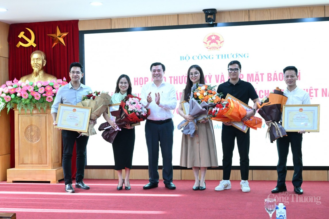 Bộ Công Thương tổ chức họp báo thường kỳ Quý II/2024 Bộ Công Thương tổ chức họp báo thường kỳ Quý II/2024