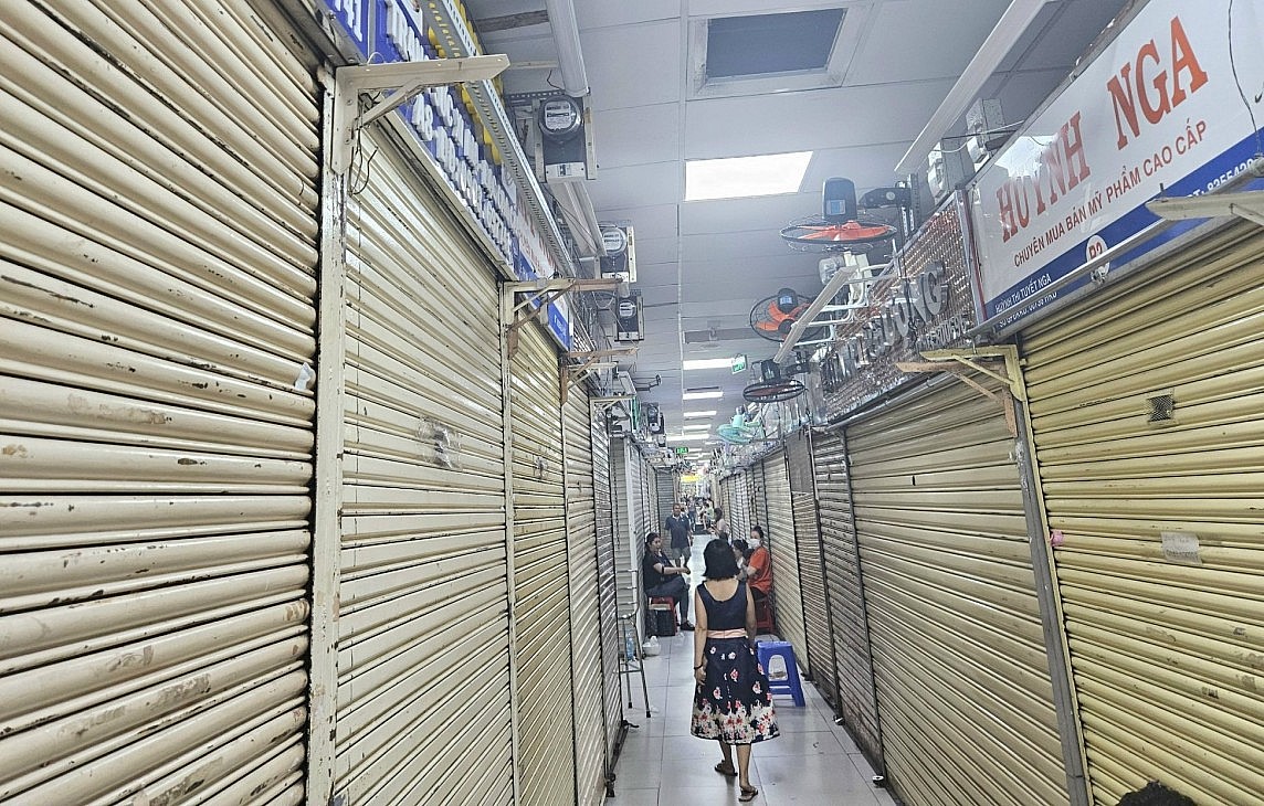 Vì sao tiểu thương chợ An Đông tại TP. Hồ Chí Minh đồng loạt đóng sạp?