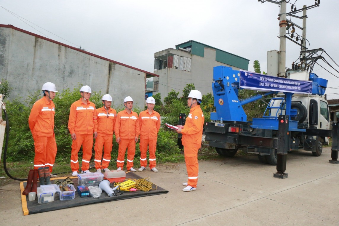 PC Lào Cai đảm bảo cung cấp điện ổn định cho kỳ thi tốt nghiệp THPT năm 2024 PC Lào Cai đảm bảo cung cấp điện ổn định cho kỳ thi tốt nghiệp THPT năm 2024