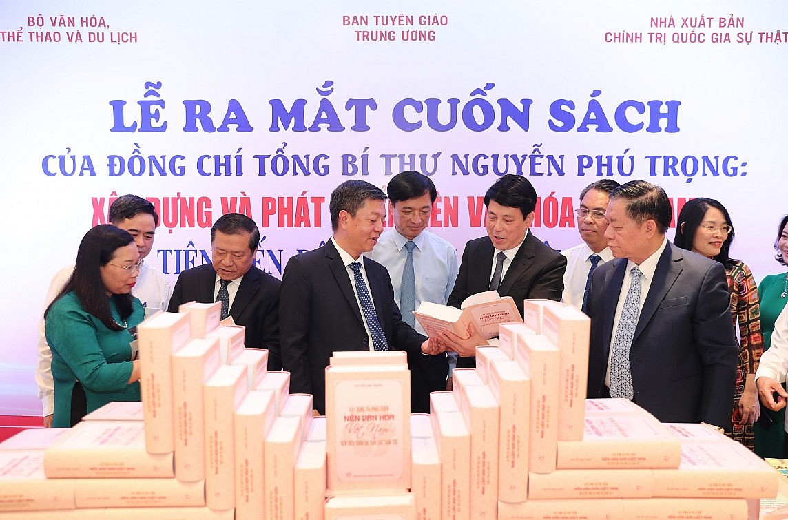 Ra mắt cuốn sách của Tổng Bí thư về xây dựng và phát triển nền văn hóa Việt Nam Ra mắt cuốn sách của Tổng Bí thư về xây dựng và phát triển nền văn hóa Việt Nam