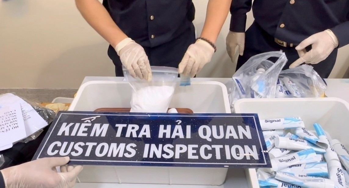 Hải quan TPHCM phát hiện, bắt giữ, xử lý nhiều vụ việc, chuyên án ma túy qua đường hàng không, chuyển phát nhanh Hải quan TP. Hồ Chí Minh phát hiện, bắt giữ, xử lý nhiều vụ việc, chuyên án ma túy qua đường hàng không, chuyển phát nhanh