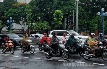 Dự báo thời tiết Hà Nội hôm nay 25/6/2024: Hà Nội mưa dông lớn, khả năng xảy ra lốc, sét, gió mạnh