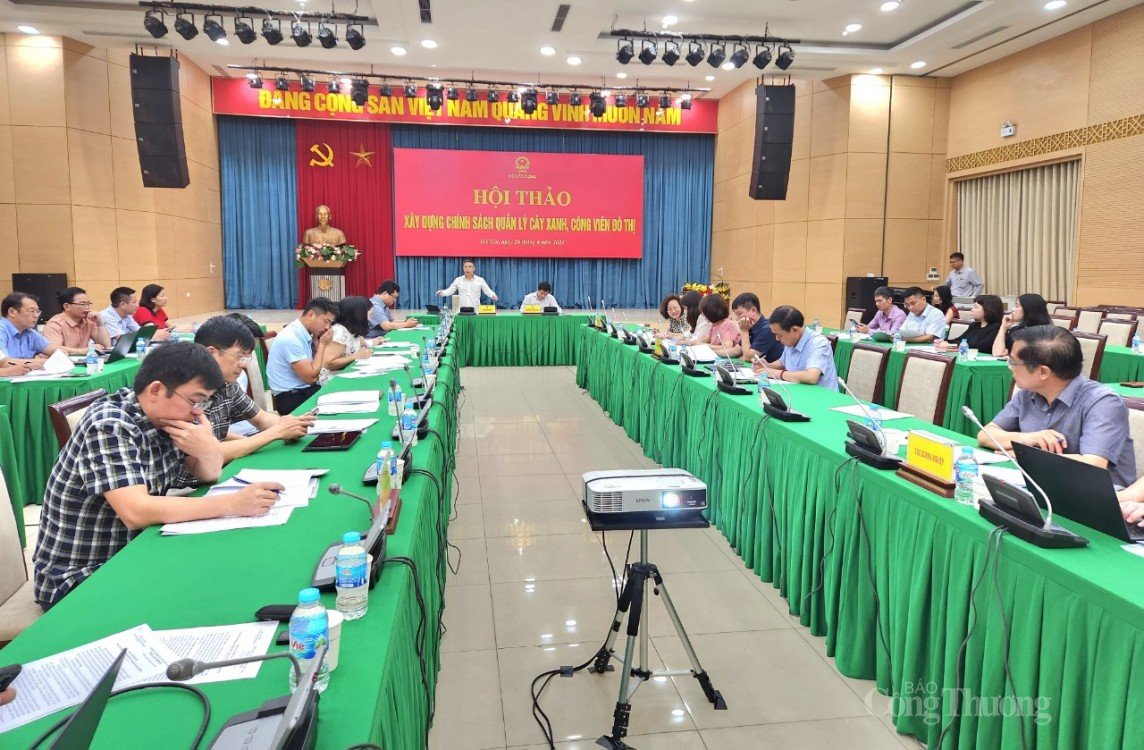 Nhiều bất cập được chỉ ra trong quản lý cây xanh, công viên đô thị Nhiều bất cập được chỉ ra trong quản lý cây xanh, công viên đô thị