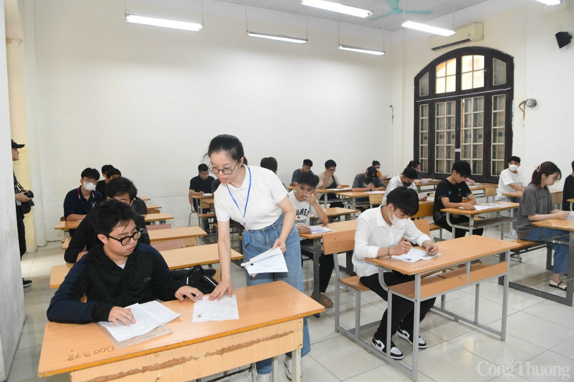 Kẻ tung tin sai sự thật về việc lộ đề thi tốt nghiệp THPT đối diện án 07 năm tù Kẻ tung tin sai sự thật về việc lộ đề thi tốt nghiệp THPT đối diện án 07 năm tù