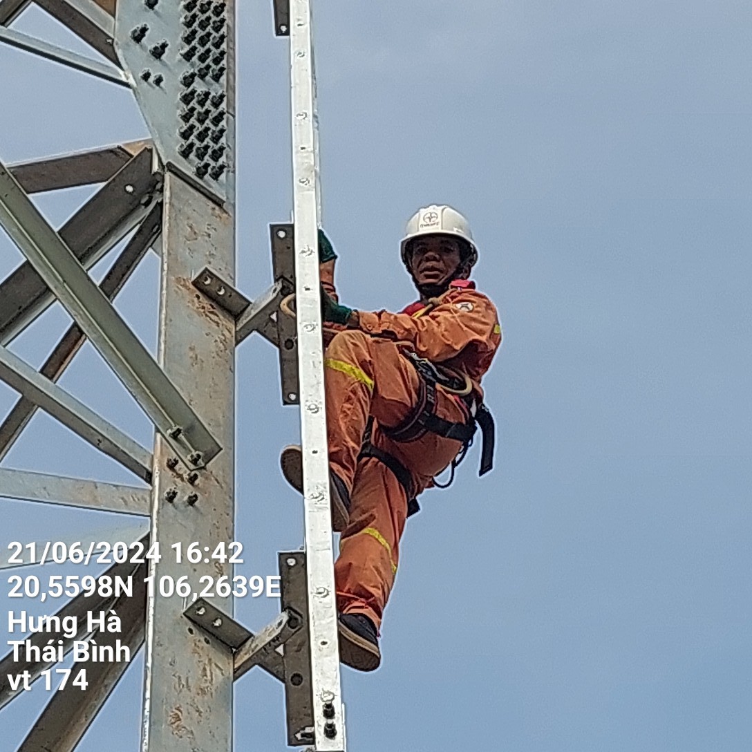 Người Đảng viên xung phong hỗ trợ dự án đường dây 500kV mạch 3