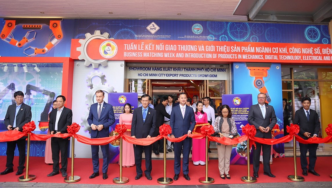 Khai mạc Tuần lễ kết nối giao thương, giới thiệu sản phẩm ngành cơ khí, công nghệ số, điện và điện tử