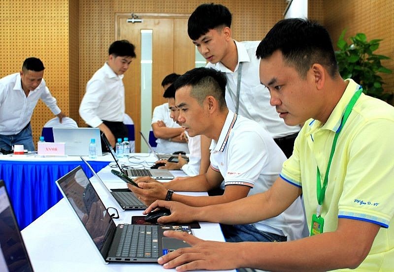 Nhiệt huyết tham gia cuộc thi an toàn vệ sinh viên Nhiệt huyết tham gia cuộc thi an toàn vệ sinh viên