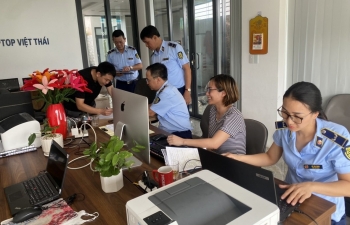 Thái Bình: Xử phạt hộ kinh doanh tại Thái Thụy bán hàng trên website thương mại điện tử không thông báo