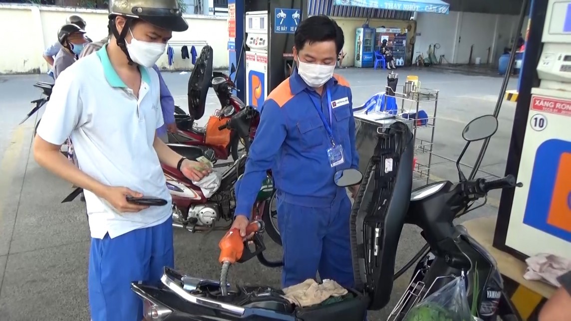 Giá xăng dầu hôm nay 17/11/2024 Giá xăng dầu hôm nay 17/11/2024