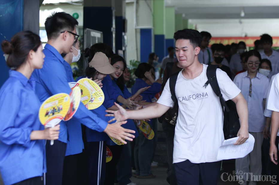 Kỳ thi tốt nghiệp THPT 2024: Đề thi môn Địa, Giáo dục Công dân dễ đạt điểm giỏi Kỳ thi tốt nghiệp THPT 2024: Đề thi môn Địa, Giáo dục Công dân dễ đạt điểm giỏi