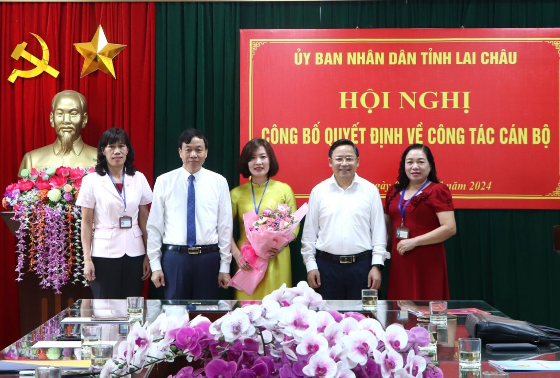 Lai Châu: Bà Hoàng Thu Phương được bổ nhiệm Phó Giám đốc Sở Giáo dục và Đào tạo tỉnh Lai Châu: Bà Hoàng Thu Phương được bổ nhiệm Phó Giám đốc Sở Giáo dục và Đào tạo tỉnh