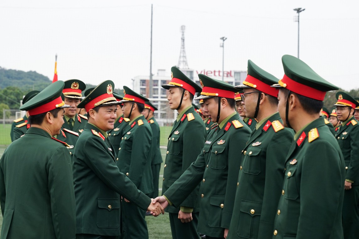 Mức lương cơ sở và tiền thưởng với cán bộ, lực lượng vũ trang có hiệu lực từ 1/7 Mức lương cơ sở và tiền thưởng với cán bộ, lực lượng vũ trang có hiệu lực từ 1/7