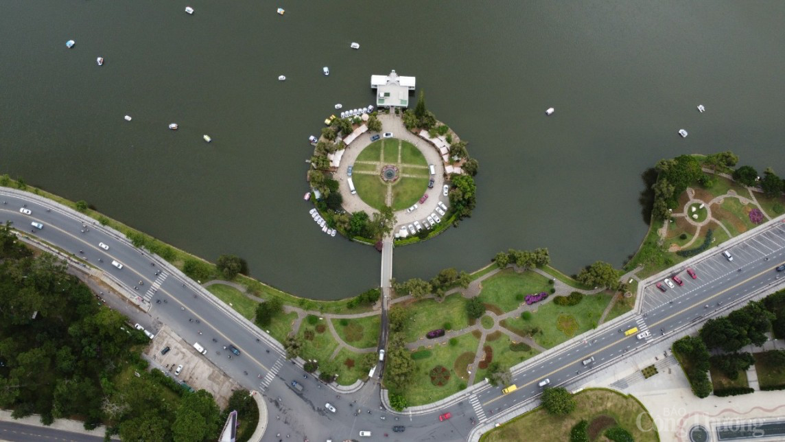 Ai sẽ là chủ nhân trúng đấu giá ốc đảo Thuỷ Tạ Đà Lạt trong 10 năm tới? Ai sẽ là chủ nhân trúng đấu giá ốc đảo Thuỷ Tạ Đà Lạt trong 10 năm tới?