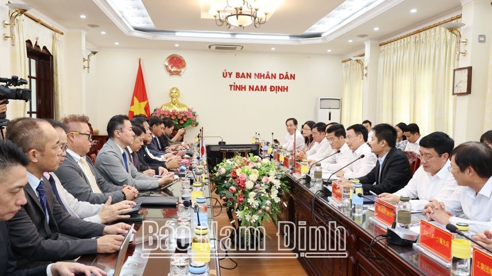 Đoàn nghị sĩ, doanh nghiệp Nhật Bản làm việc tại UBND tỉnh Nam Định Đoàn nghị sĩ, doanh nghiệp Nhật Bản làm việc tại UBND tỉnh Nam Định