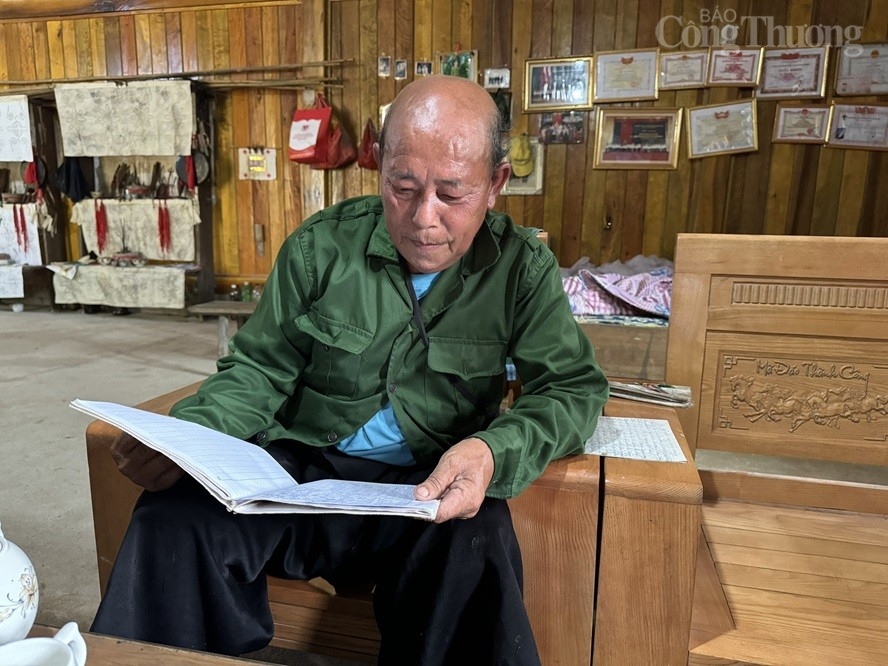 Người vén bức màn tâm linh u tối ở bản Ché Lầu xứ Thanh Người vén bức màn tâm linh u tối ở bản Ché Lầu xứ Thanh