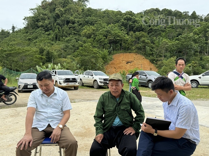 Người vén bức màn tâm linh u tối ở bản Ché Lầu xứ Thanh Người vén bức màn tâm linh u tối ở bản Ché Lầu xứ Thanh