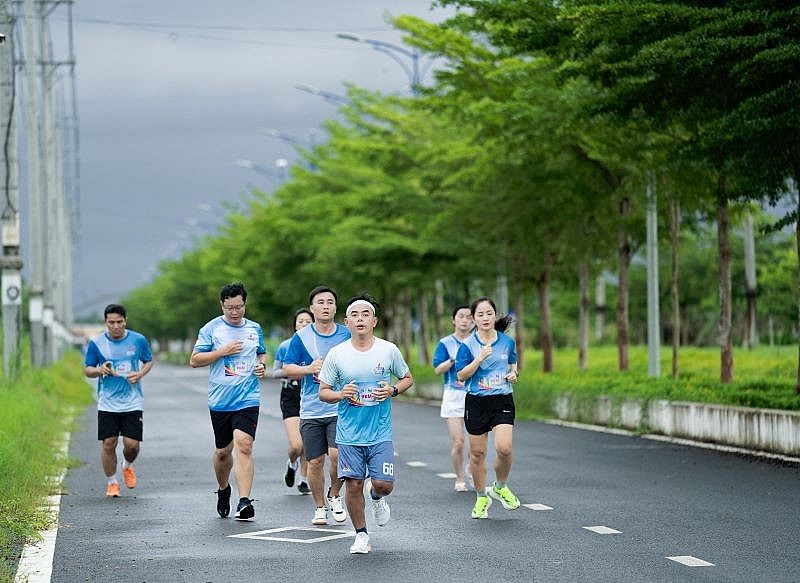 Đường đua xanh tươi cổ vũ tinh thần thể thao Đường đua xanh tươi cổ vũ tinh thần thể thao
