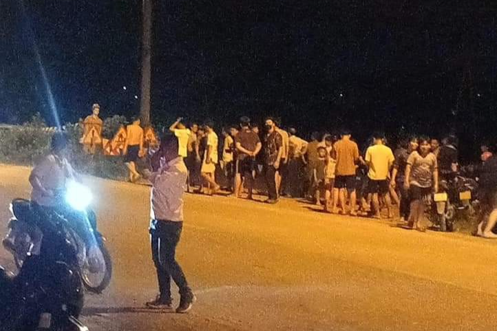 Hà Nội: Xôn xao thi công đường múc dính hài cốt của cô gái mất tích hơn 2 năm Hà Nội: Xôn xao thi công đường múc dính hài cốt của cô gái mất tích hơn 2 năm