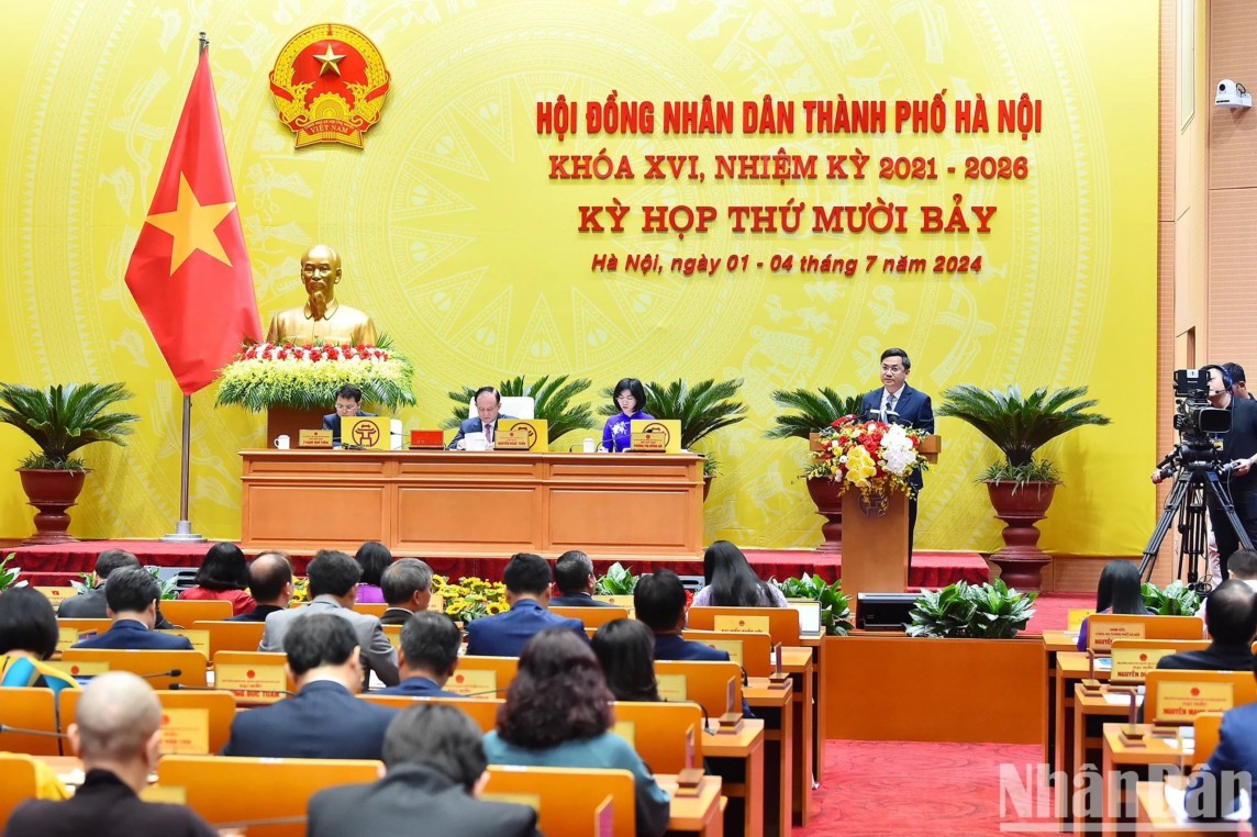 Thay thế ngay công chức sách nhiễu dân: Động thái quyết liệt của TP.HCM và Hà Nội để trong sạch bộ máy Thay thế ngay công chức sách nhiễu dân: Động thái quyết liệt của TP.HCM và Hà Nội để trong sạch bộ máy